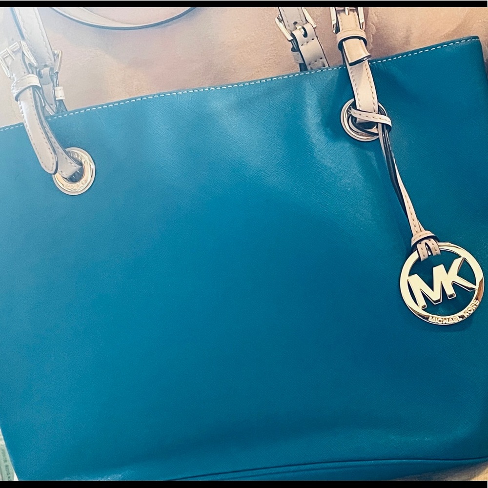 Bright teal Michael Kors handbag - Picture 2 of 5